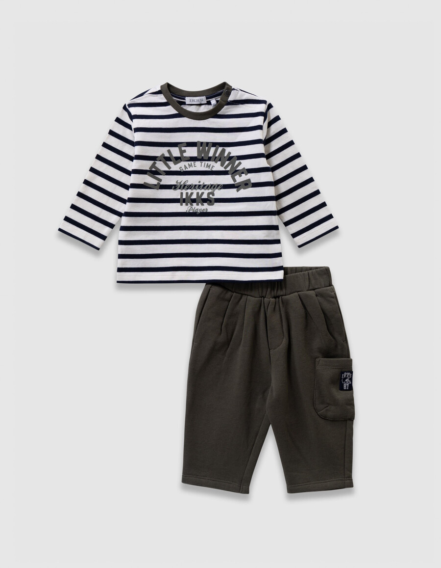 completo con maglietta a righe e pantaloni per neonati