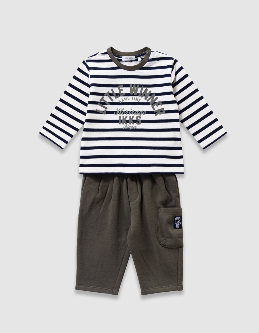completo con maglietta a righe e pantaloni per neonati