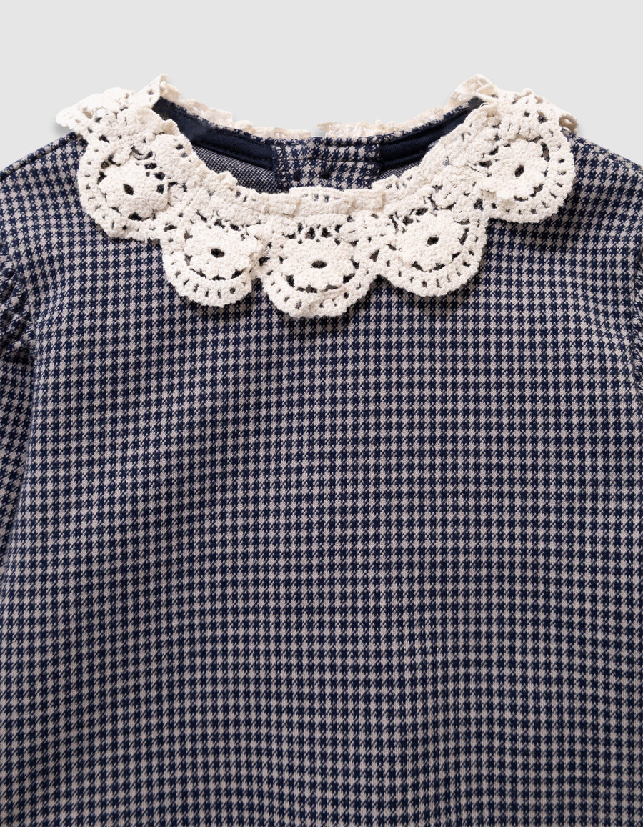 camicetta blu navy con motivo pied de poule e colletto in pizzo per neonata