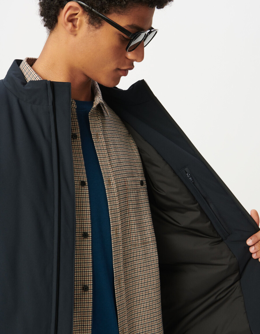 giacca leggera imbottita con collo alto blu navy da uomo