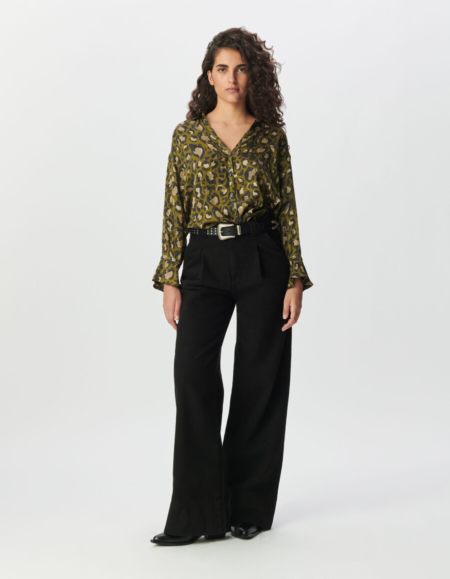 camicia da donna a maniche lunghe color cachi stampa leopardata tachist