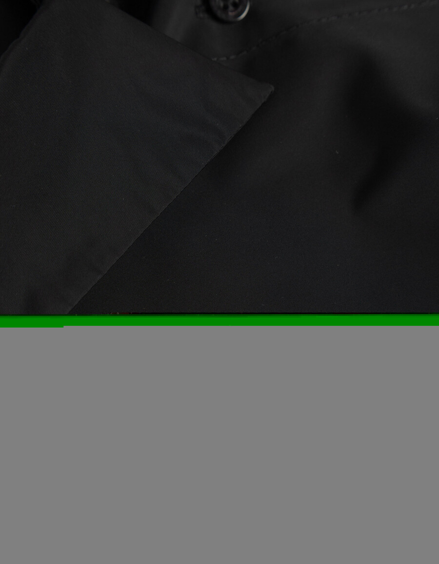 camicia da donna in taffetà di raso nero