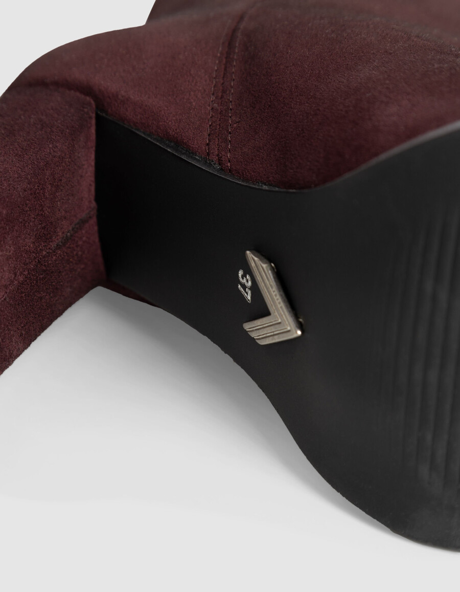 stivali con tacco in pelle scamosciata bordeaux da donna
