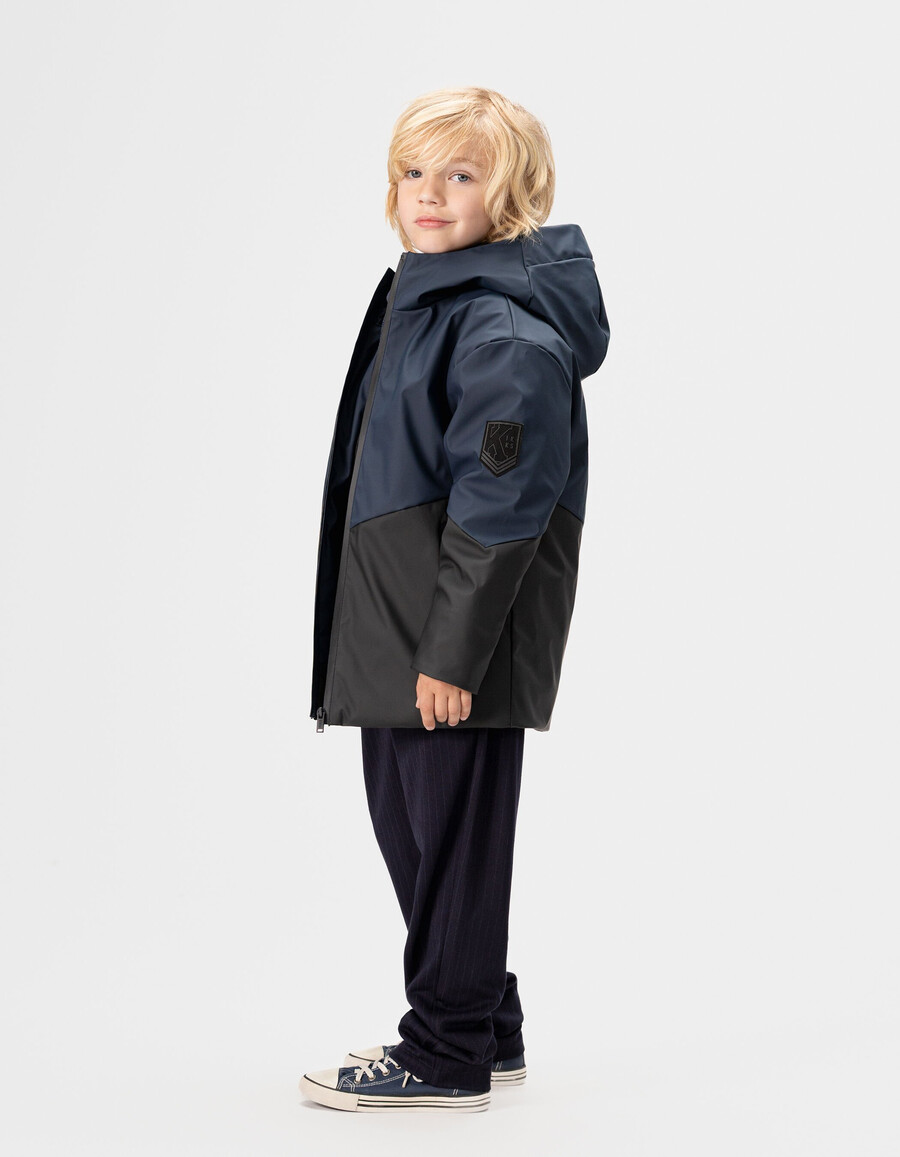 parka con cappuccio idrorepellente blu navy e nero per ragazzi