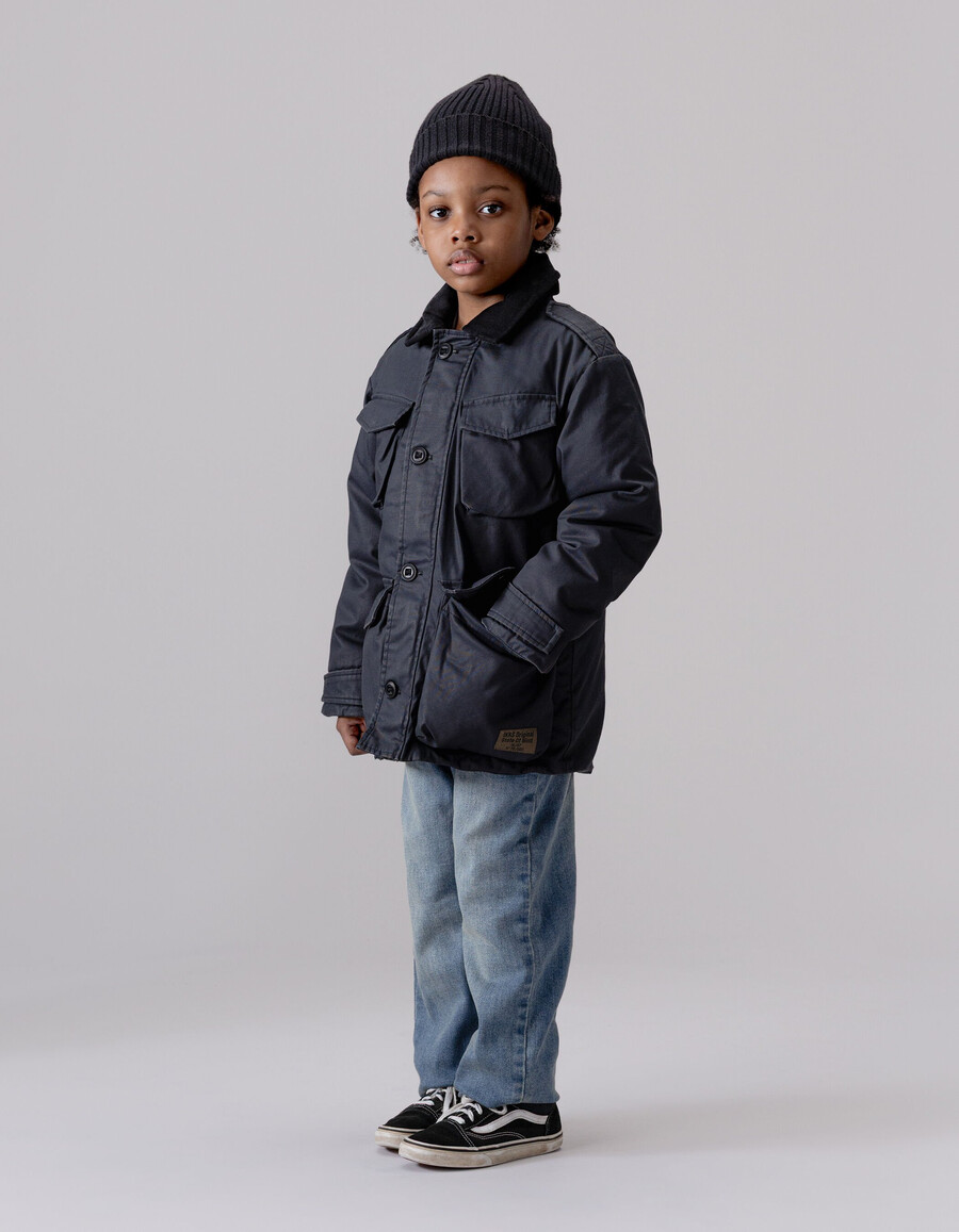 parka multitasche nero da bambino con colletto in velluto