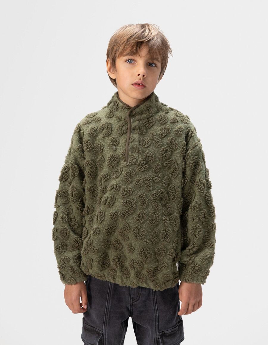 felpa con cappuccio e stampa leopardata in jacquard sherpa color cachi per bambini