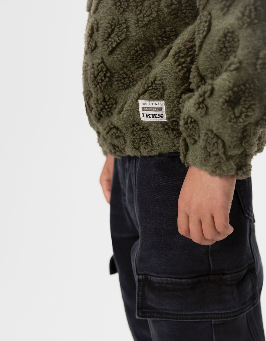 felpa con cappuccio e stampa leopardata in jacquard sherpa color cachi per bambini