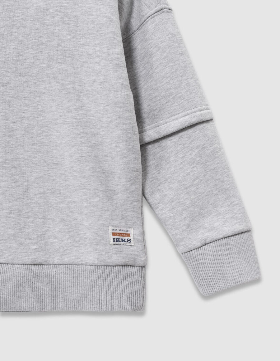 felpa con cappuccio grigia da ragazzo con immagine xl sul retro