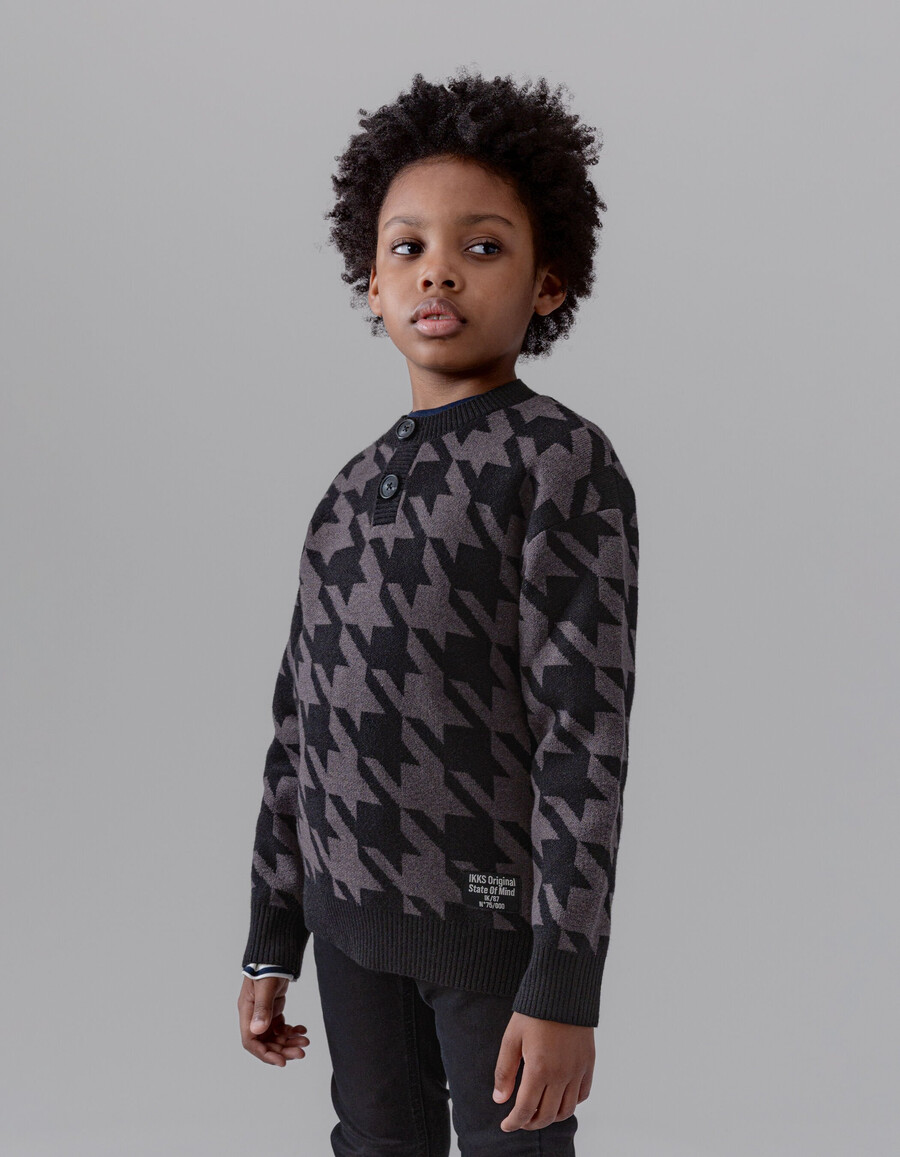 maglione con bottoni sul collo in maglia pied de poule grigio per bambini