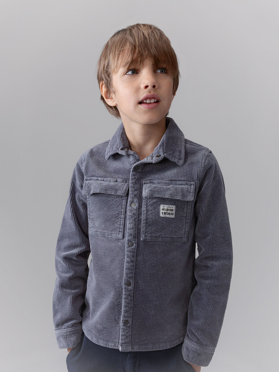 camicia da bambino in velluto a coste blu con bottoni automatici