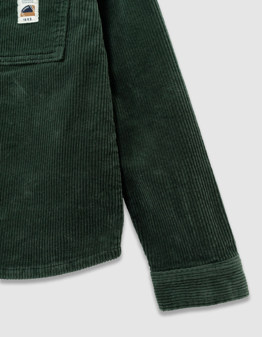 camicia da bambino in velluto a coste verde con bottoni automatici