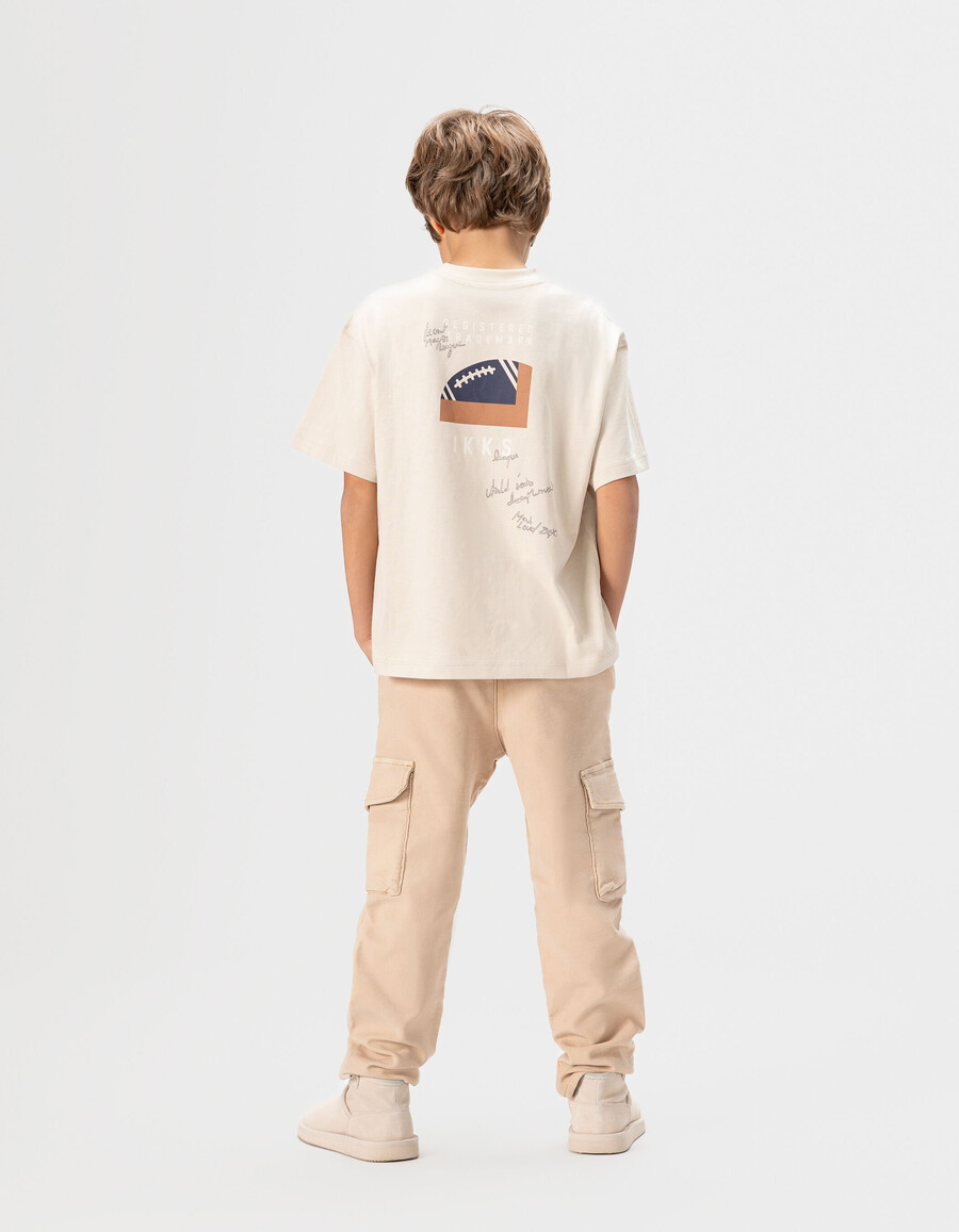 t-shirt beige in cotone biologico per bambini tasca immagine posteriore xl