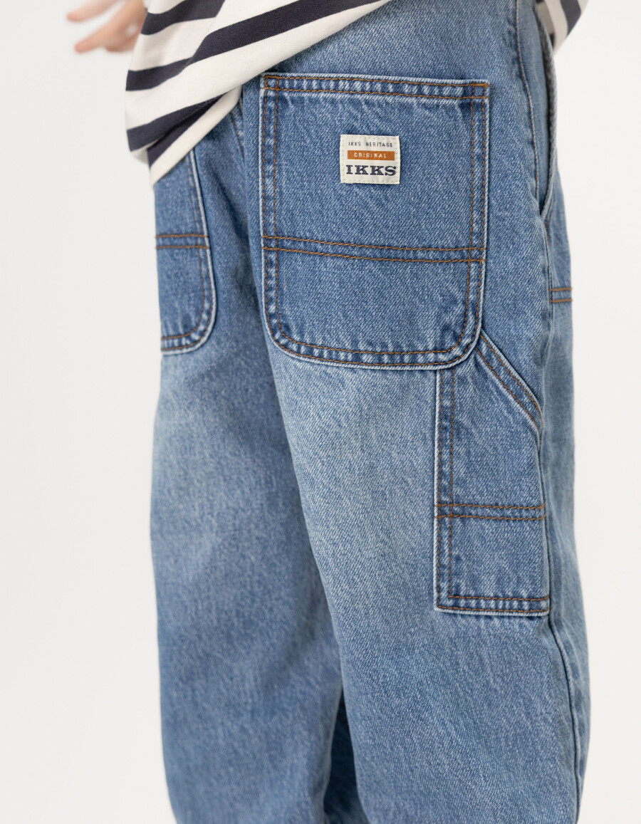 jeans larghi blu da ragazzo con tasca da carpentiere