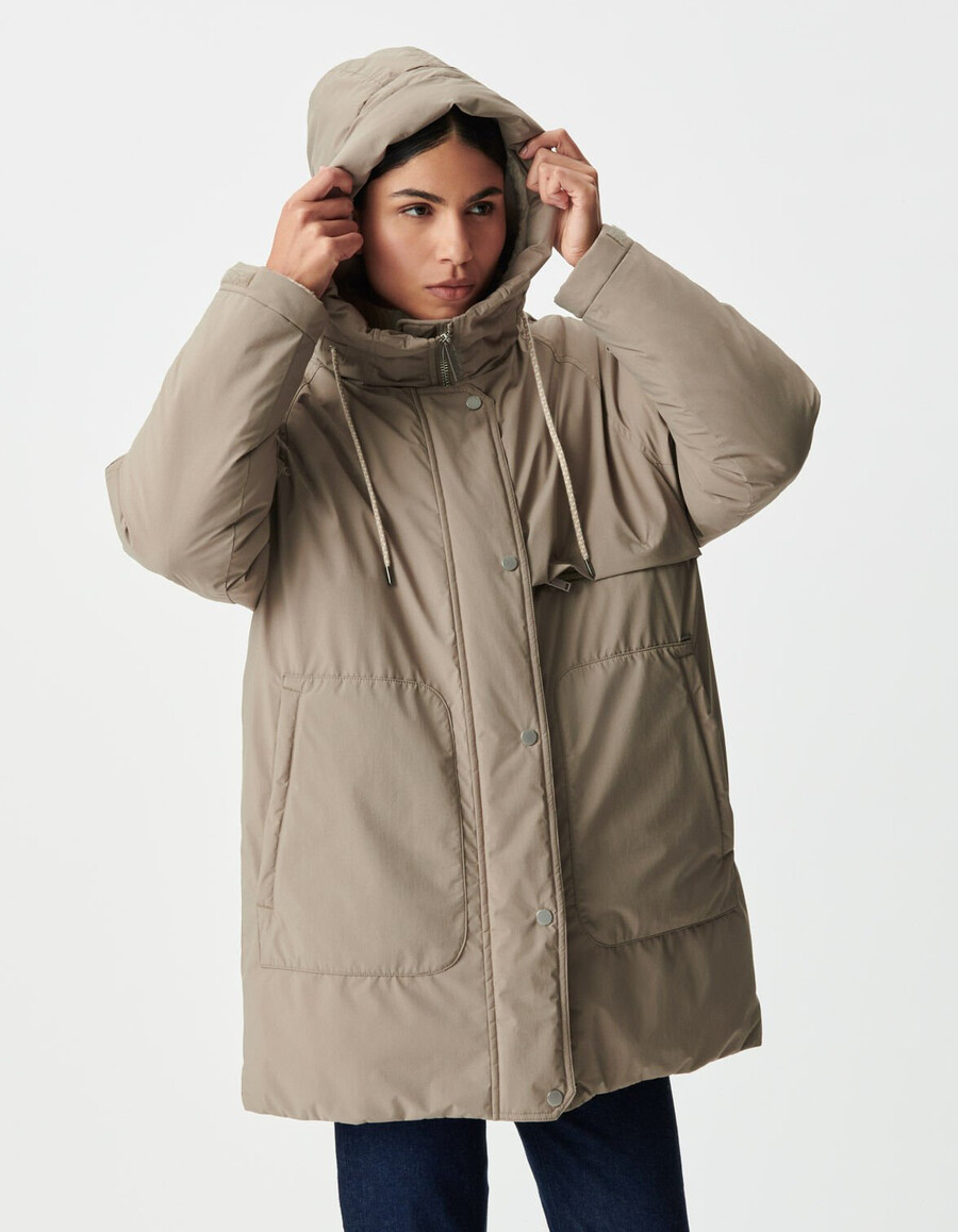 giacca imbottita beige da donna con cappuccio foderato in pelliccia