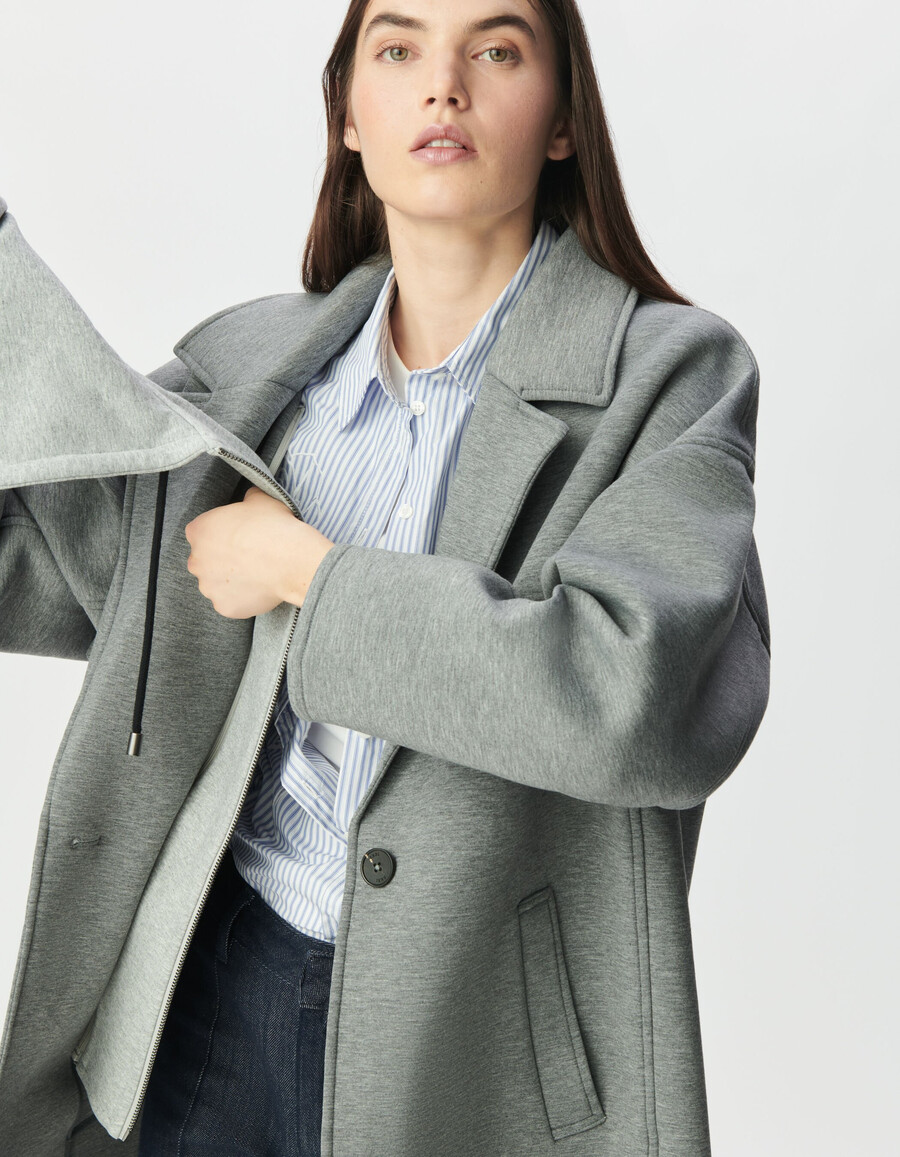 cappotto grigio da donna con cappuccio staccabile