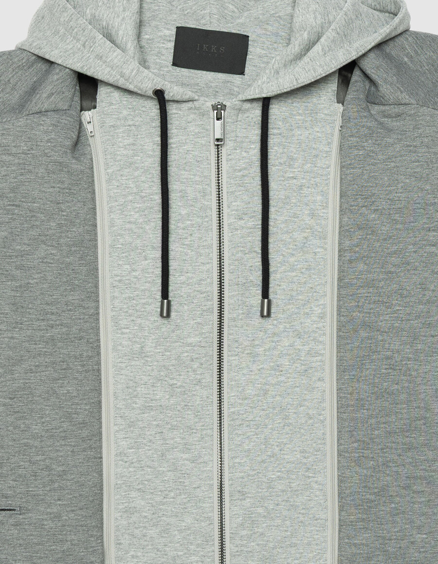 cappotto grigio da donna con cappuccio staccabile