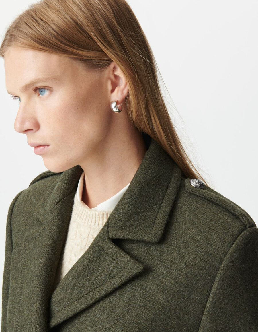 cappotto lungo color cachi da donna con bottoni incisi