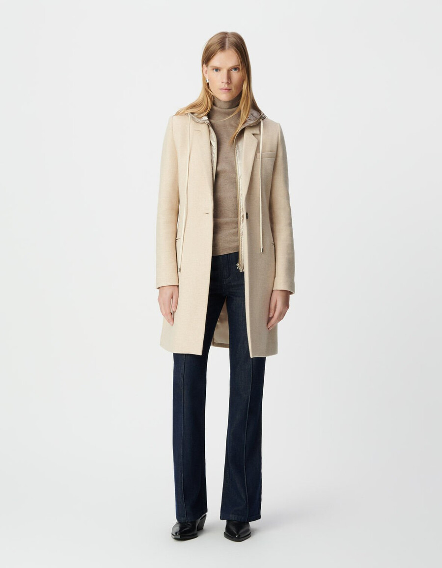 cappotto beige da donna con cappuccio staccabile