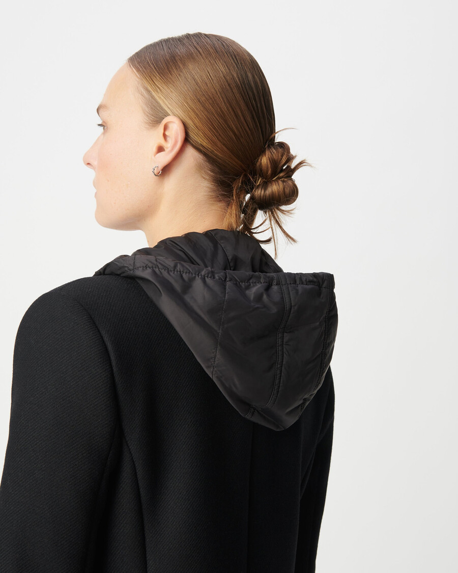 cappotto con cappuccio da donna
