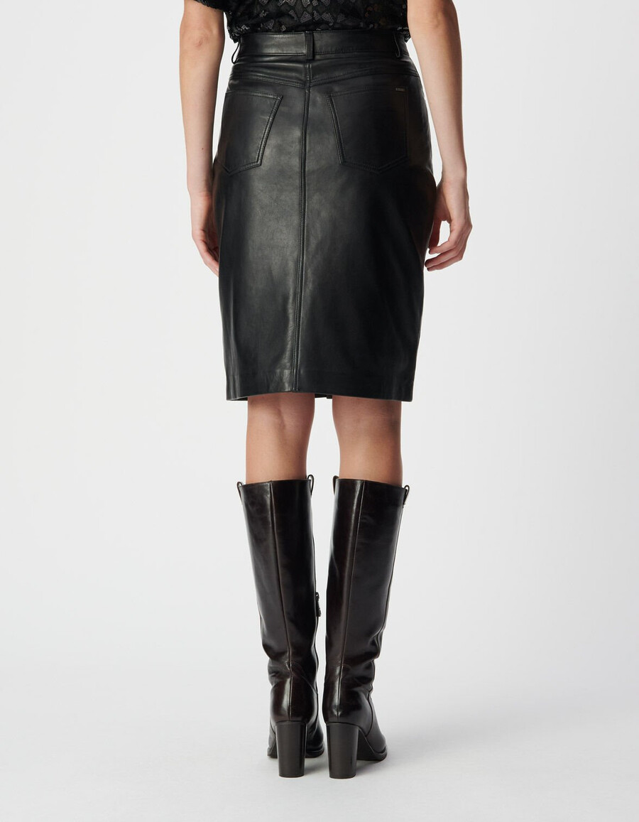 gonna dritta al ginocchio in pelle nera da donna