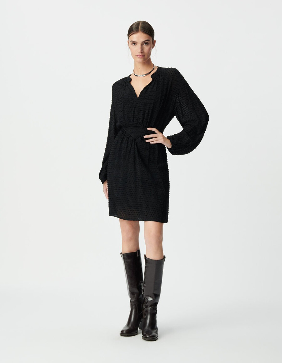 abito nero a maniche lunghe con scollo a v per donna