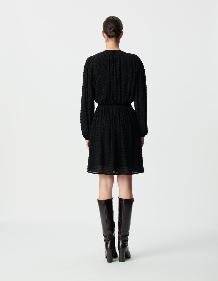abito nero a maniche lunghe con scollo a v per donna