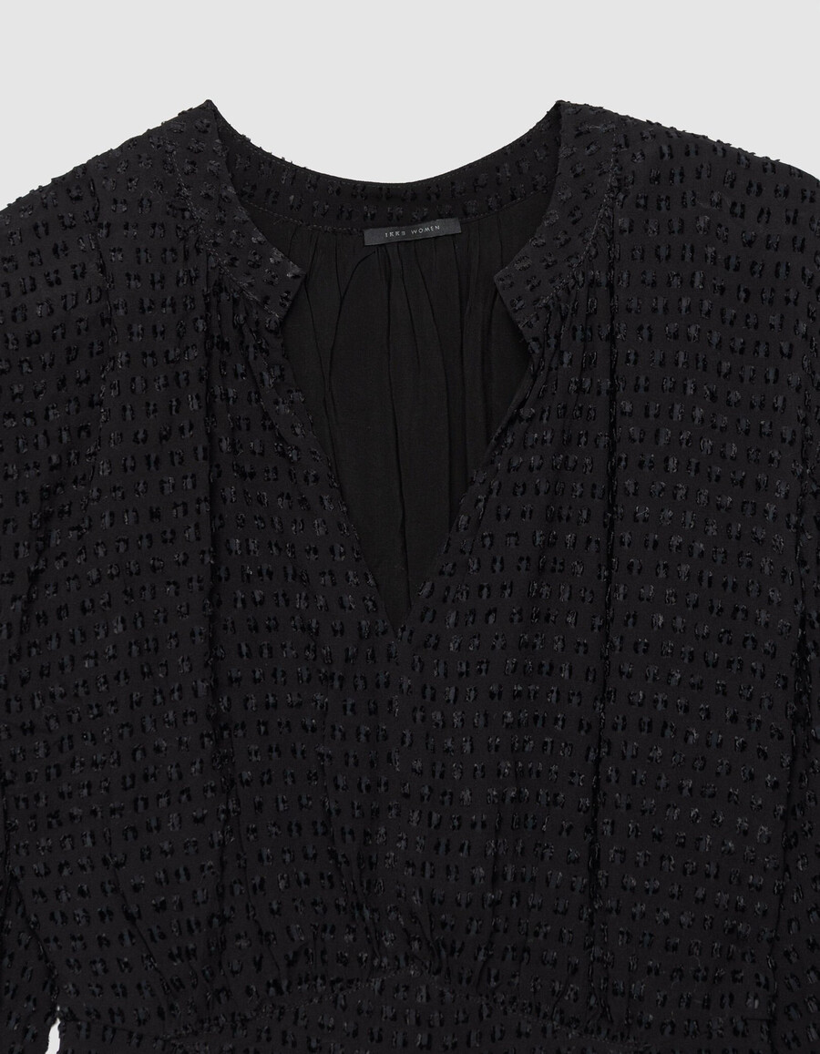 abito nero a maniche lunghe con scollo a v per donna