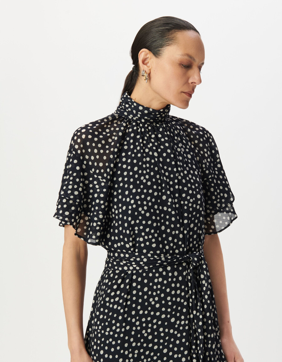 abito lungo da donna con stampa a pois blu navy e colletto drappeggiato