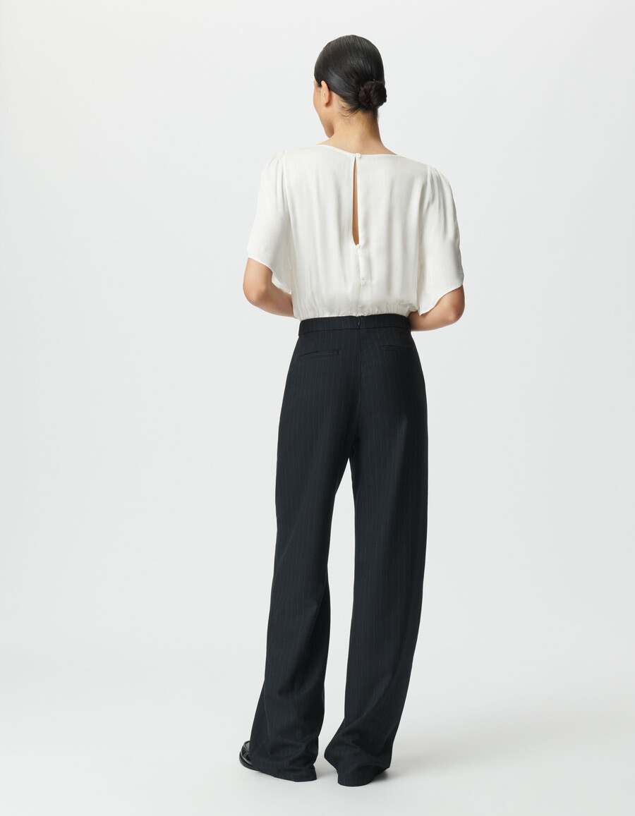 tuta da donna in tessuto misto blu navy con top bianco