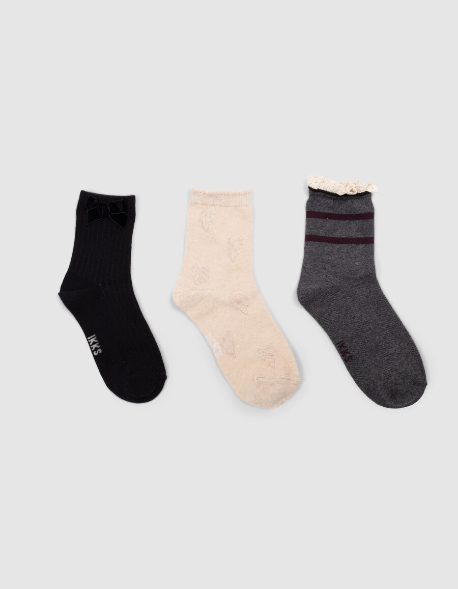 calzini beige neri e grigi per bambine