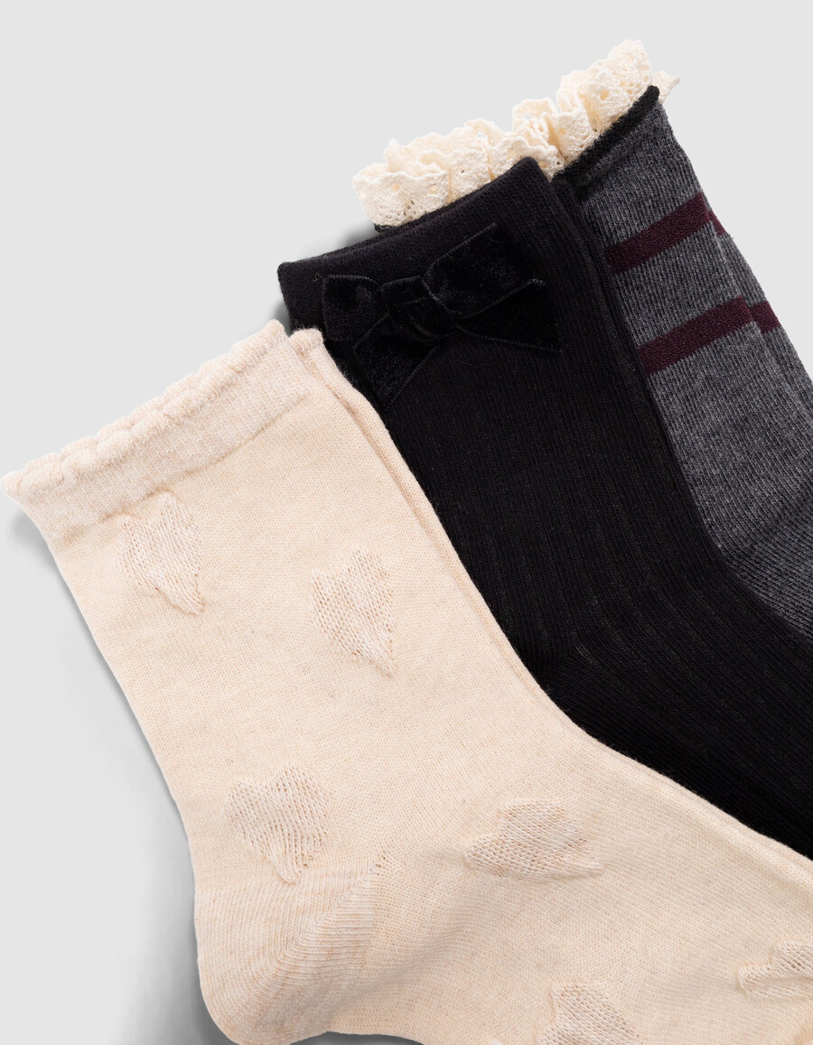calzini beige neri e grigi per bambine