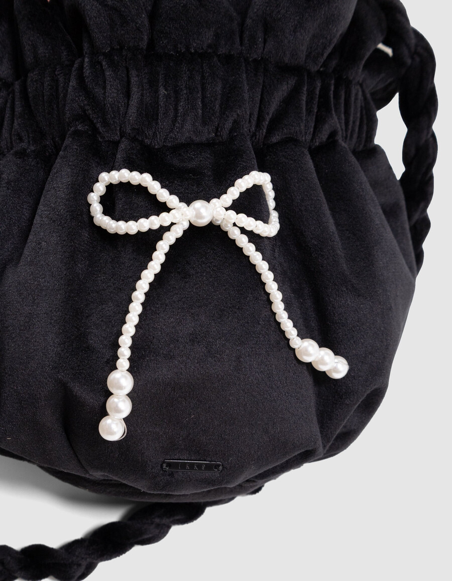 borsa a secchiello in velluto nero panné per ragazze