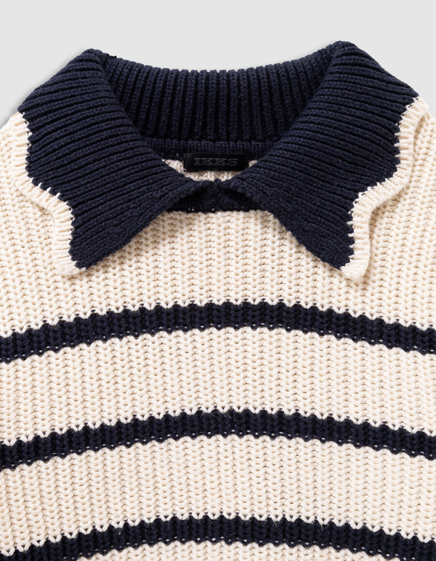 maglione lavorato a maglia écru per bambine colletto blu navy lettera con paillettes