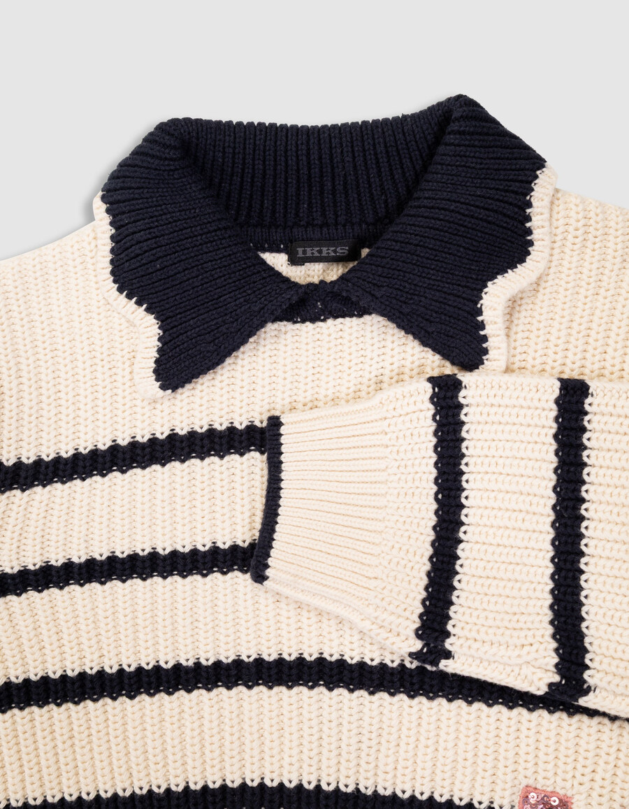 maglione lavorato a maglia écru per bambine colletto blu navy lettera con paillettes