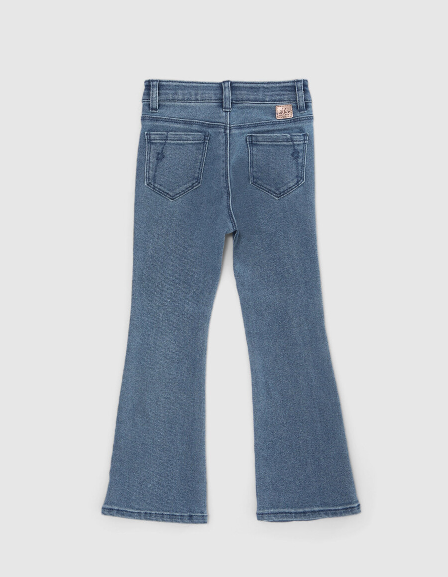 jeans blu a zampa da bambina con tasche applicate