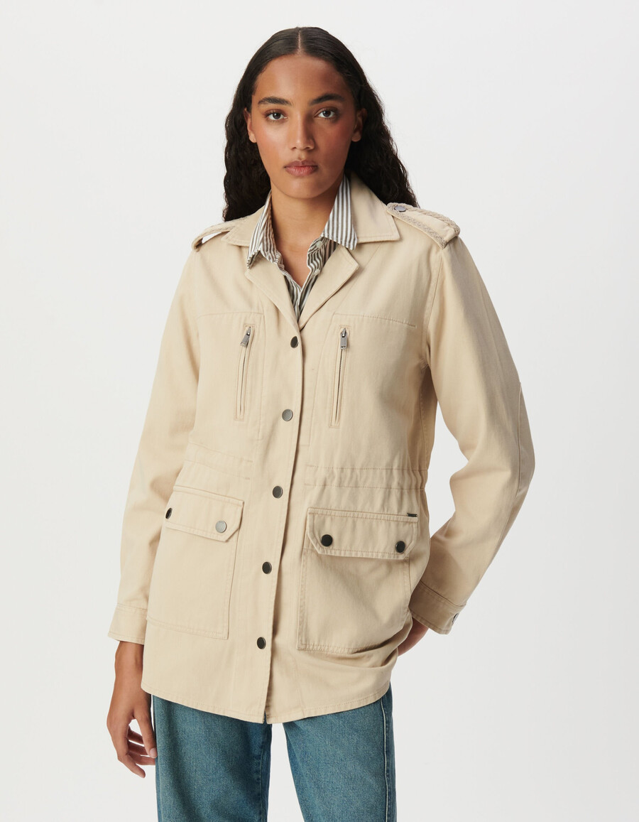 giacca safari beige da donna con ricamo sulle spalle