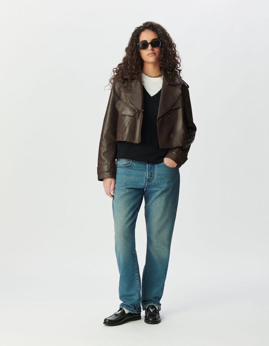 giacca corta in pelle marrone da donna in stile trench