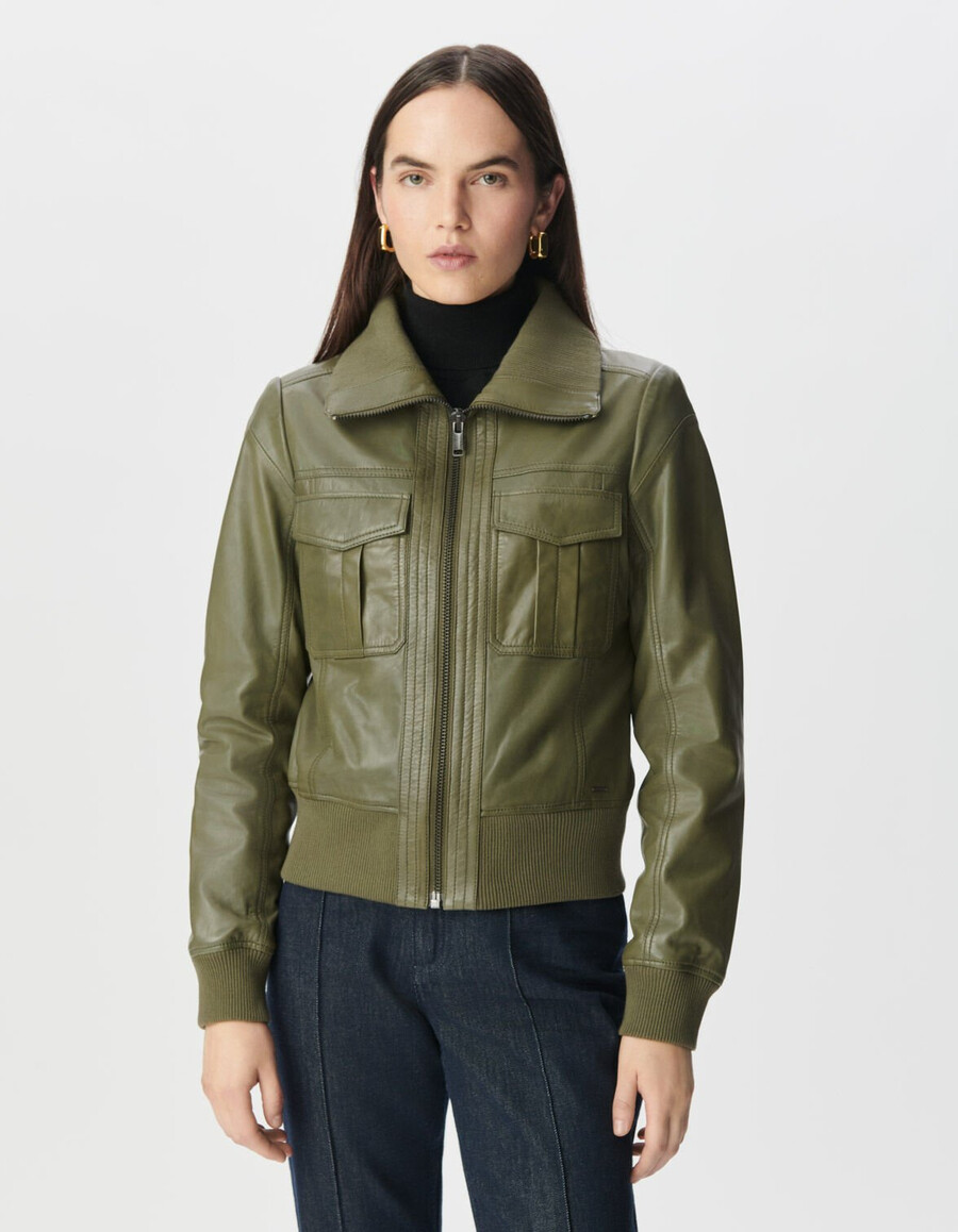 giacca corta da donna in pelle color cachi sbiadito