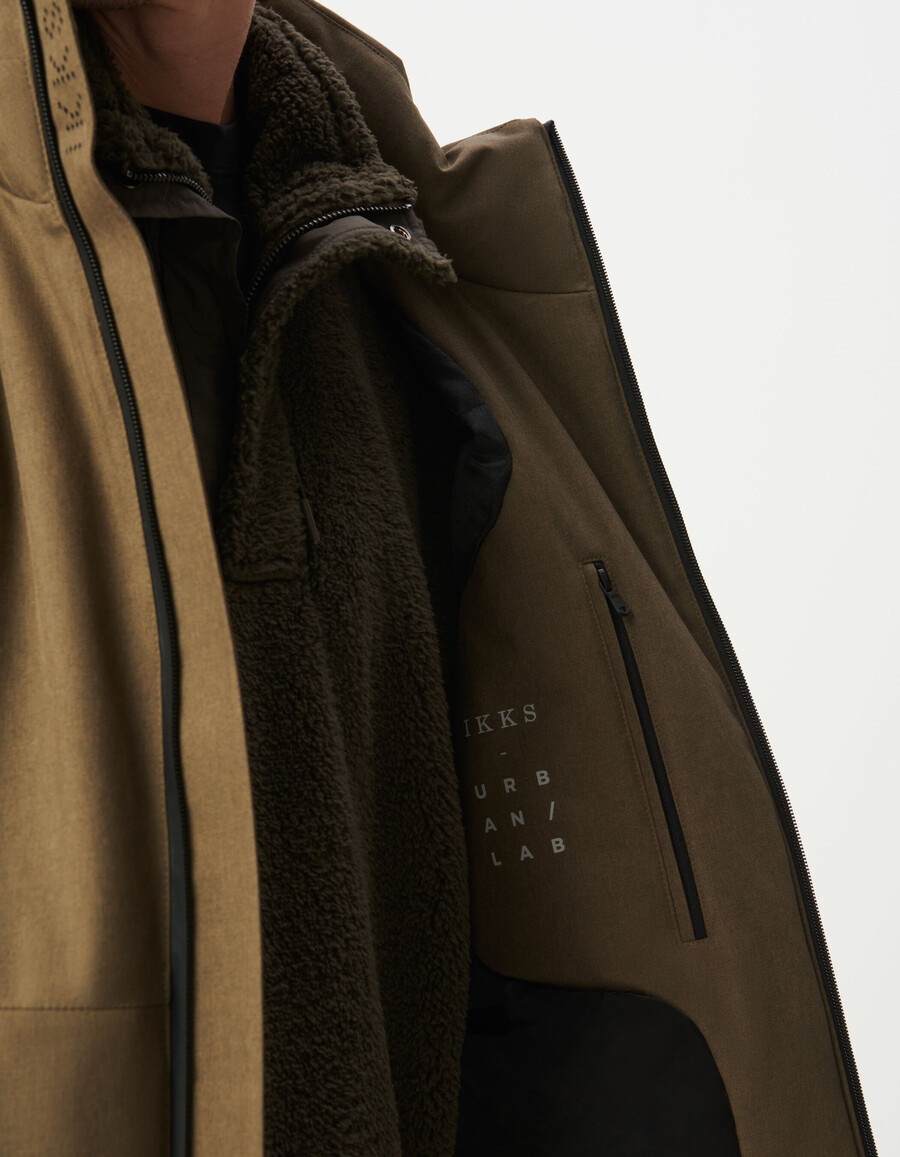 giacca imbottita con cappuccio impermeabile beige da uomo