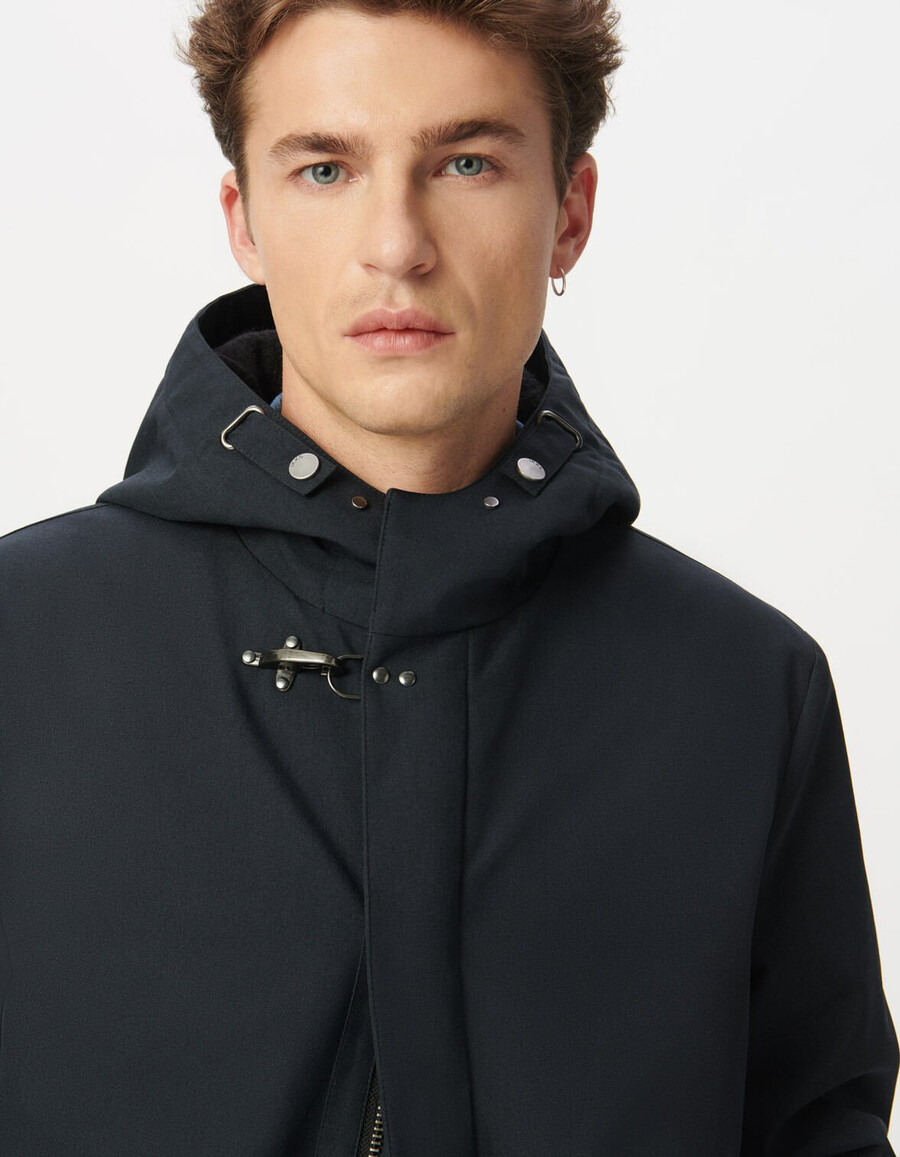 parka con cappuccio di media lunghezza blu navy da uomo