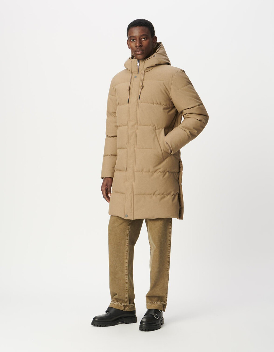 giacca imbottita lunga impermeabile trapuntata beige da uomo
