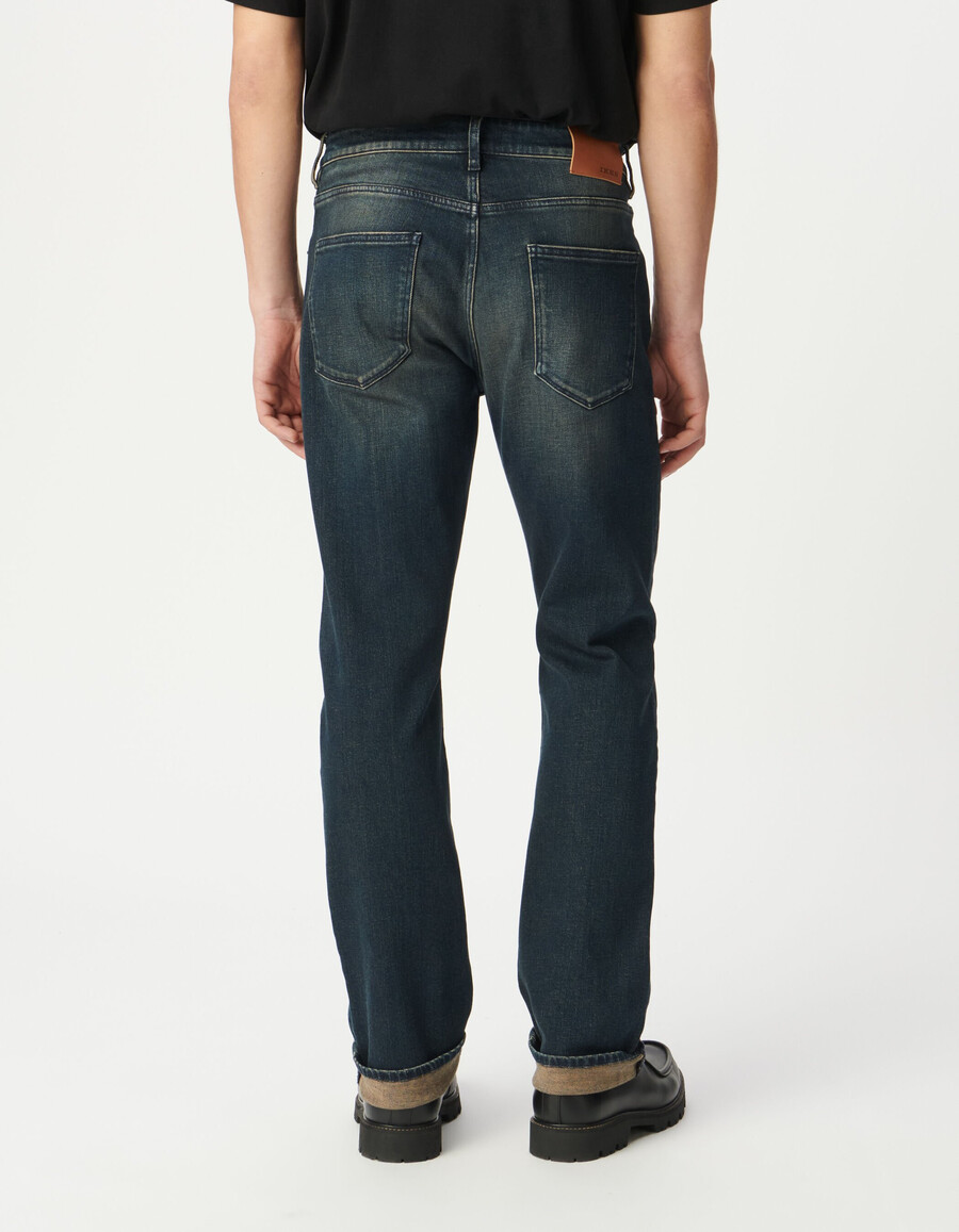 jeans dritti serge blu lavaggio sporco da uomo