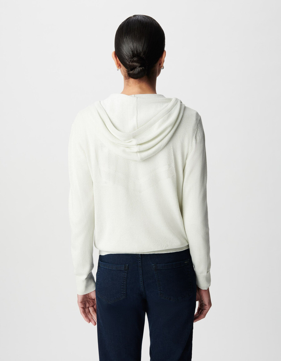cardigan da donna in maglia a spina di pesce bianca con retro traforato