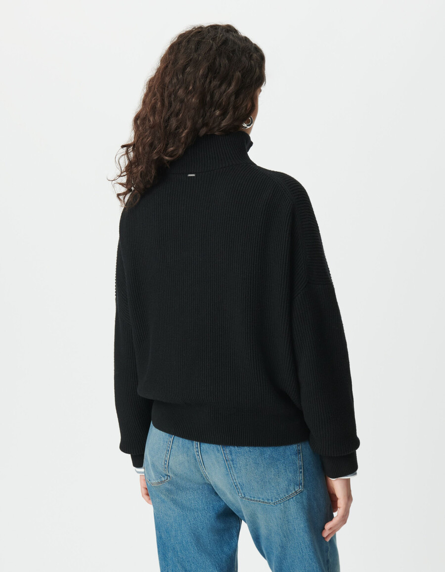 maglione da donna in maglia a coste nera con cerniera sul collo