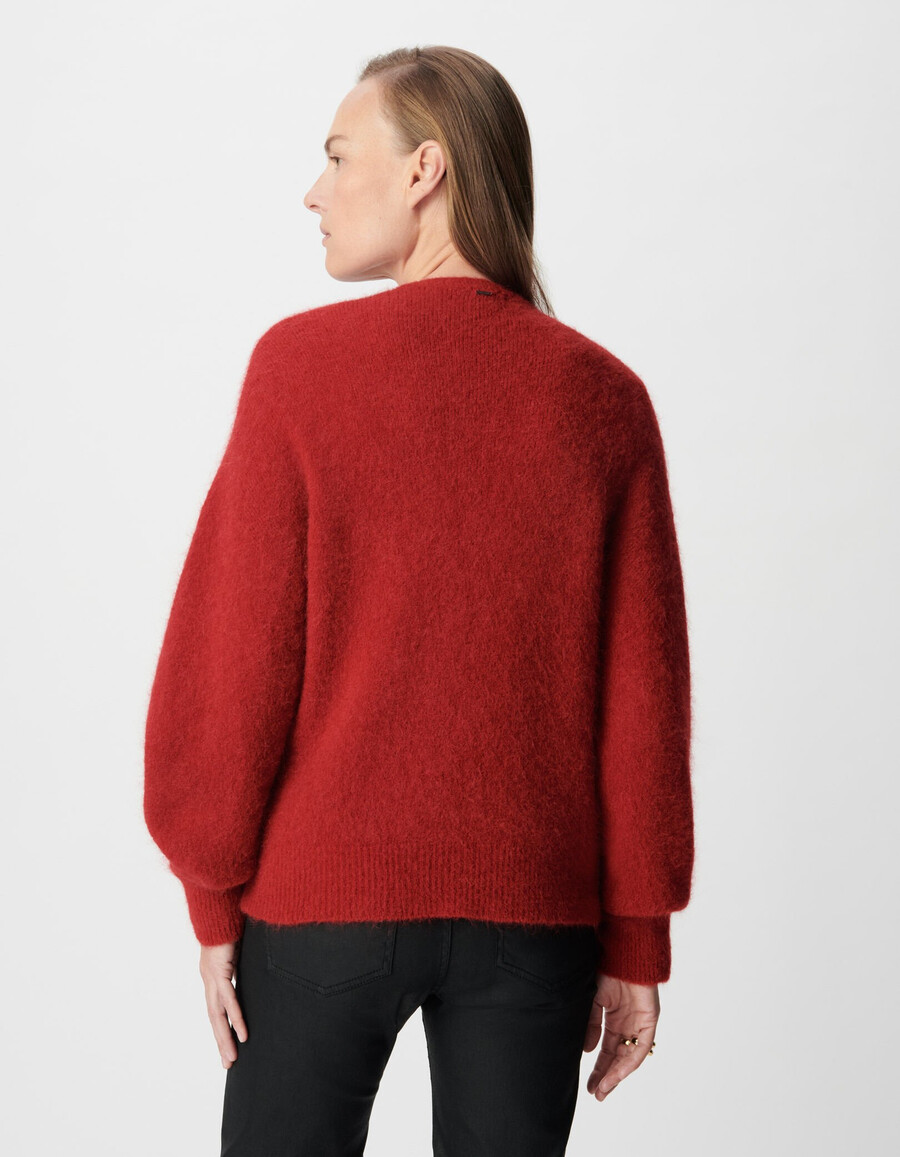 maglione rosso da donna con maniche a pipistrello