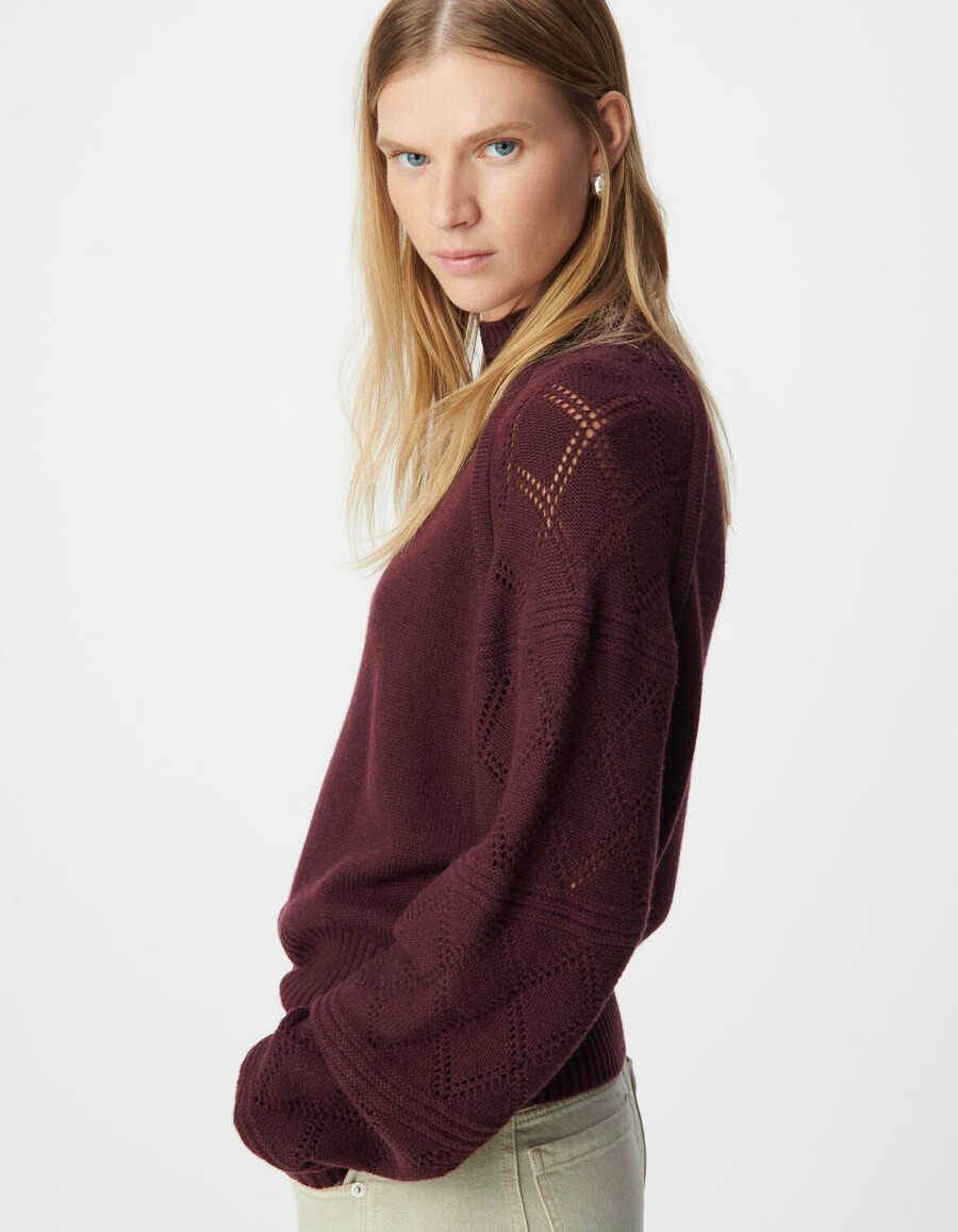 maglione da donna in maglia bordeaux con maniche traforate
