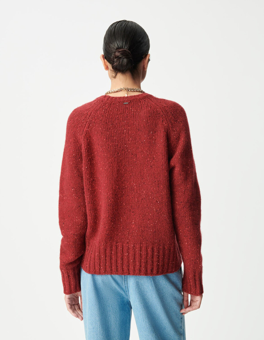 maglione rosso lavorato a maglia con scollo rotondo per donna