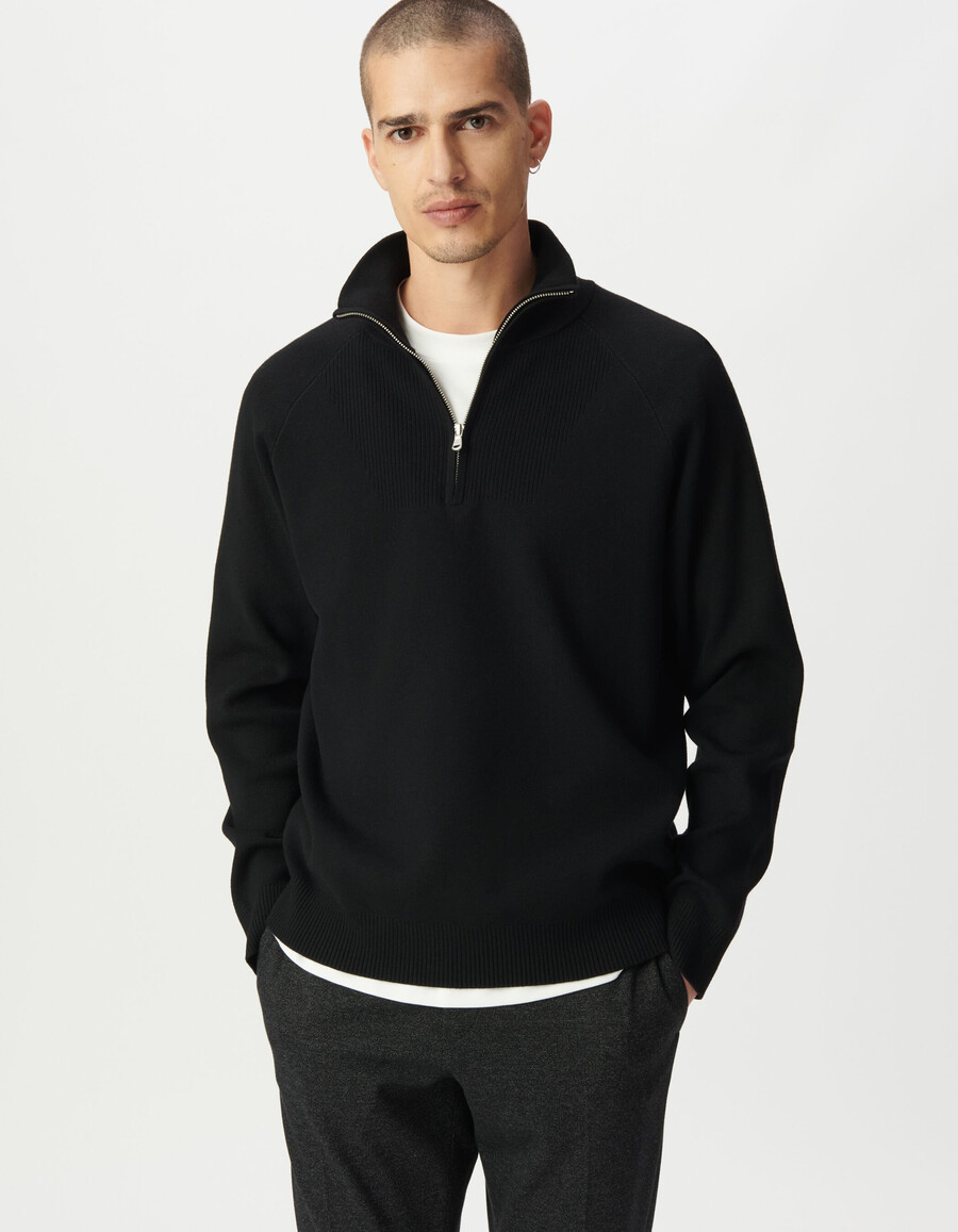 maglione nero da uomo con zip al collo