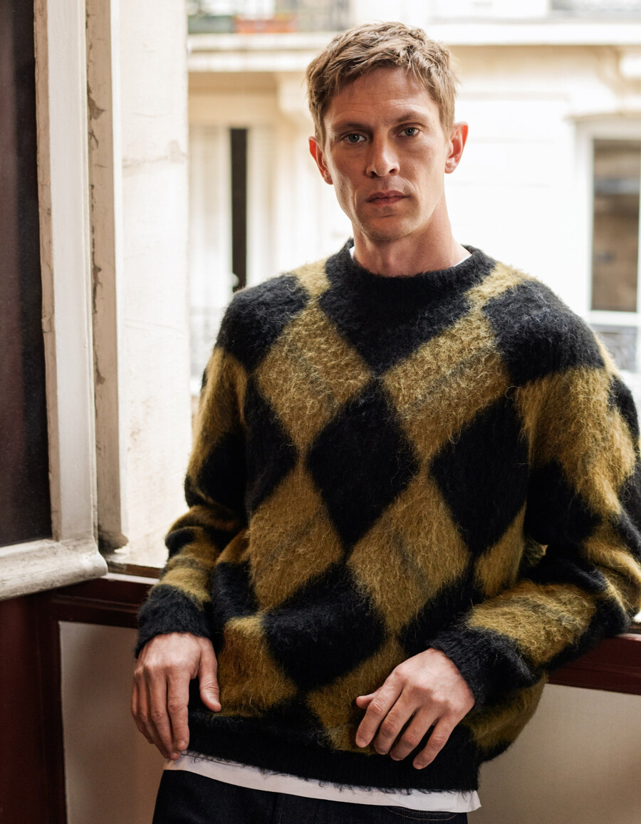 maglione lavorato a maglia da uomo con motivo a quadri color cachi e nero