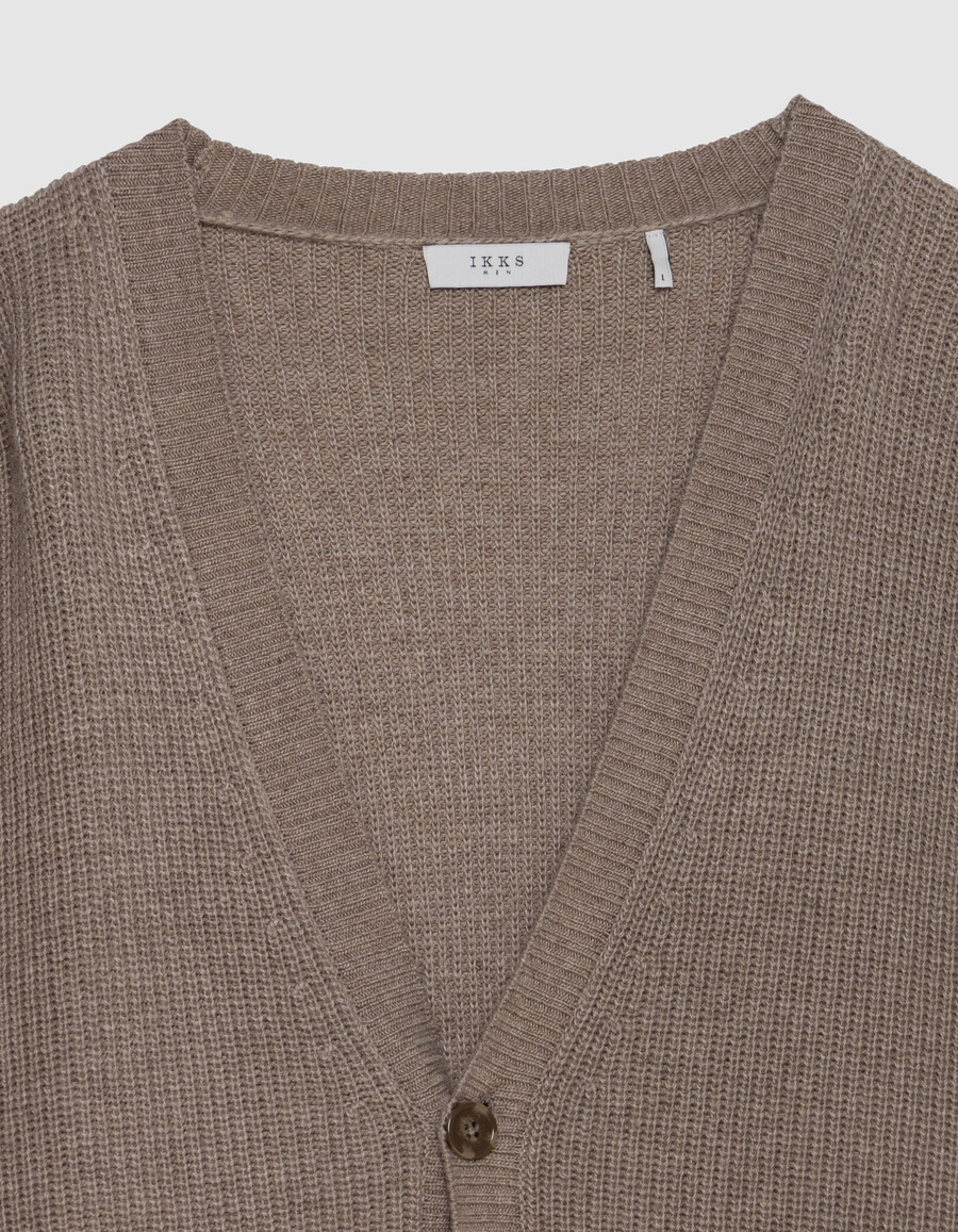 cardigan beige lavorato a maglia con scollo a v da uomo